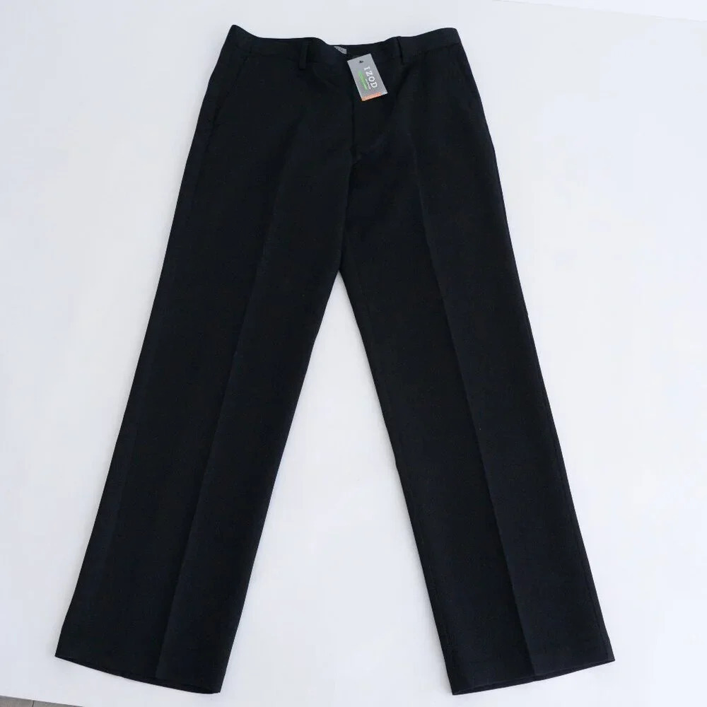 Stay Cool and Confident on the Green: NWT  Izod XFG Golf Pants (38x34)